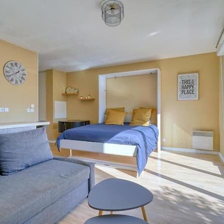 Charmant Studio Avec Terrasse Et Parking Corbeil-Essonnes Ngoại thất bức ảnh